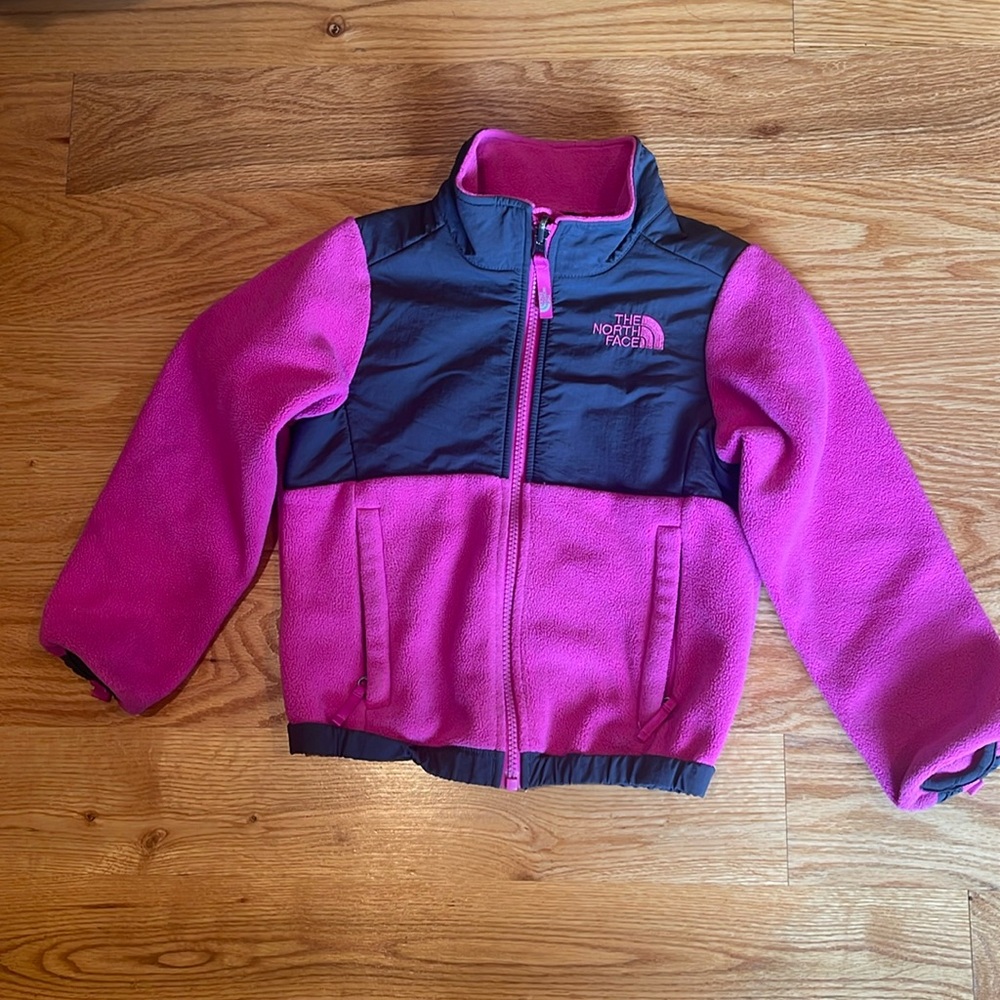 Girls heavy northface zip up coat xxs/5